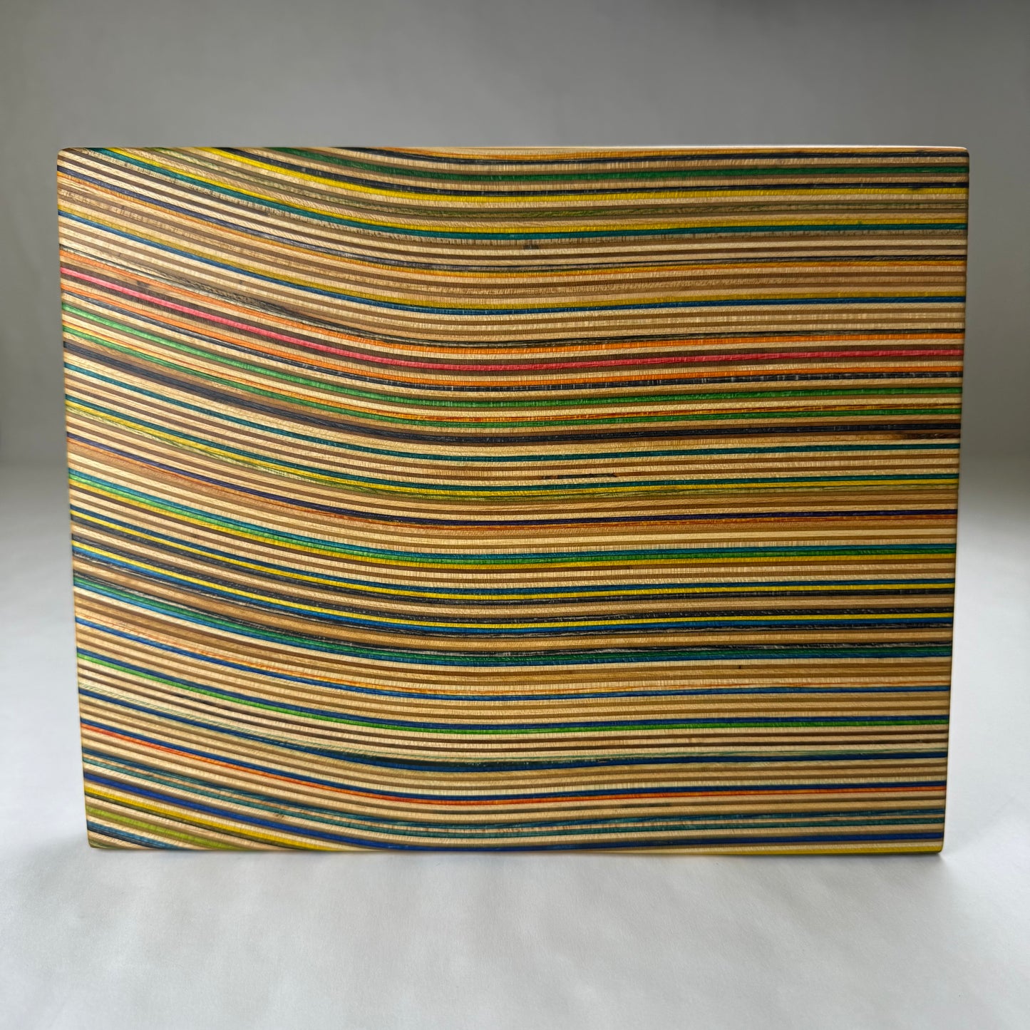 Recycled Skateboard Cutting Board (Small - 8 x 10)