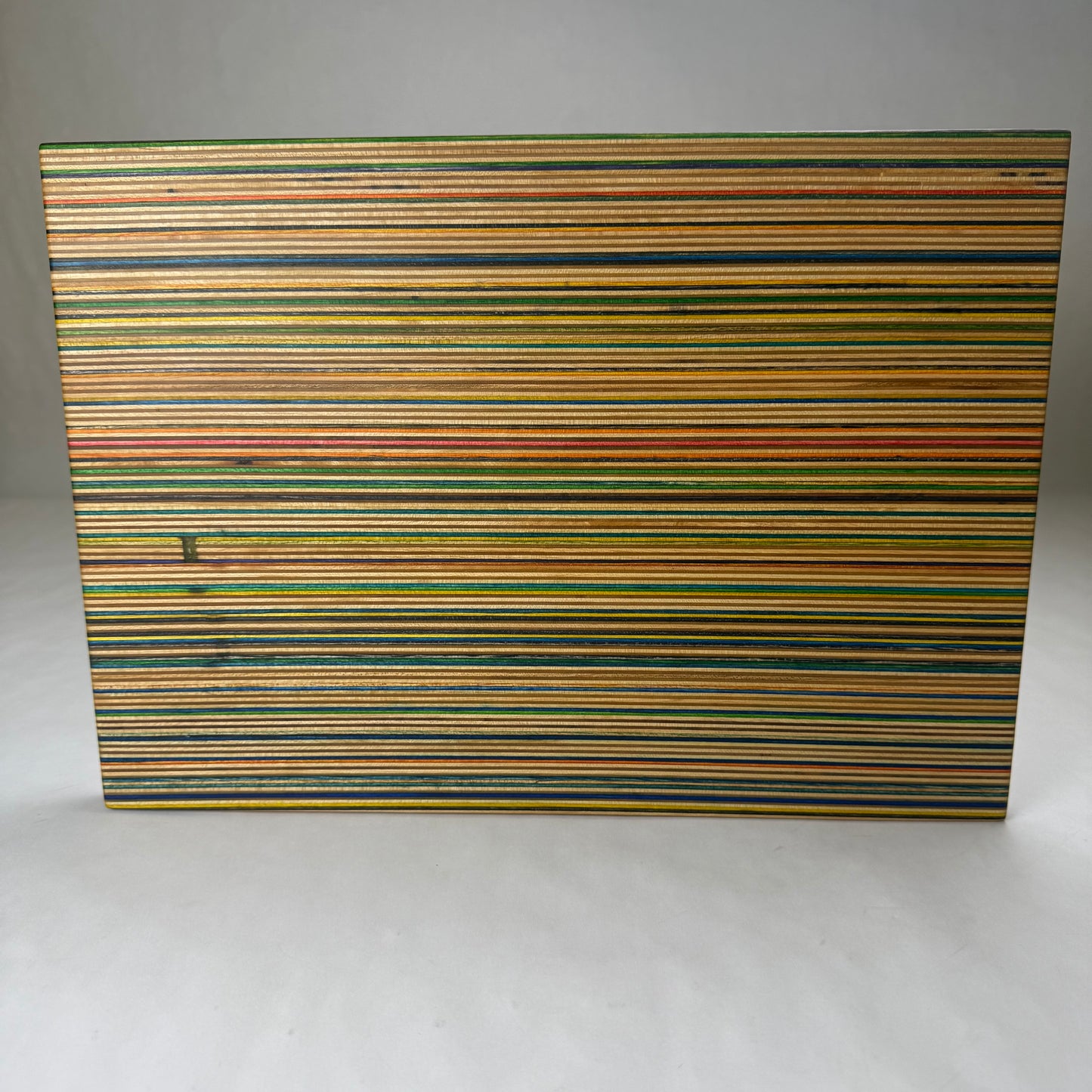 Recycled Skateboard Cutting Board (Medium - 10 x 14)