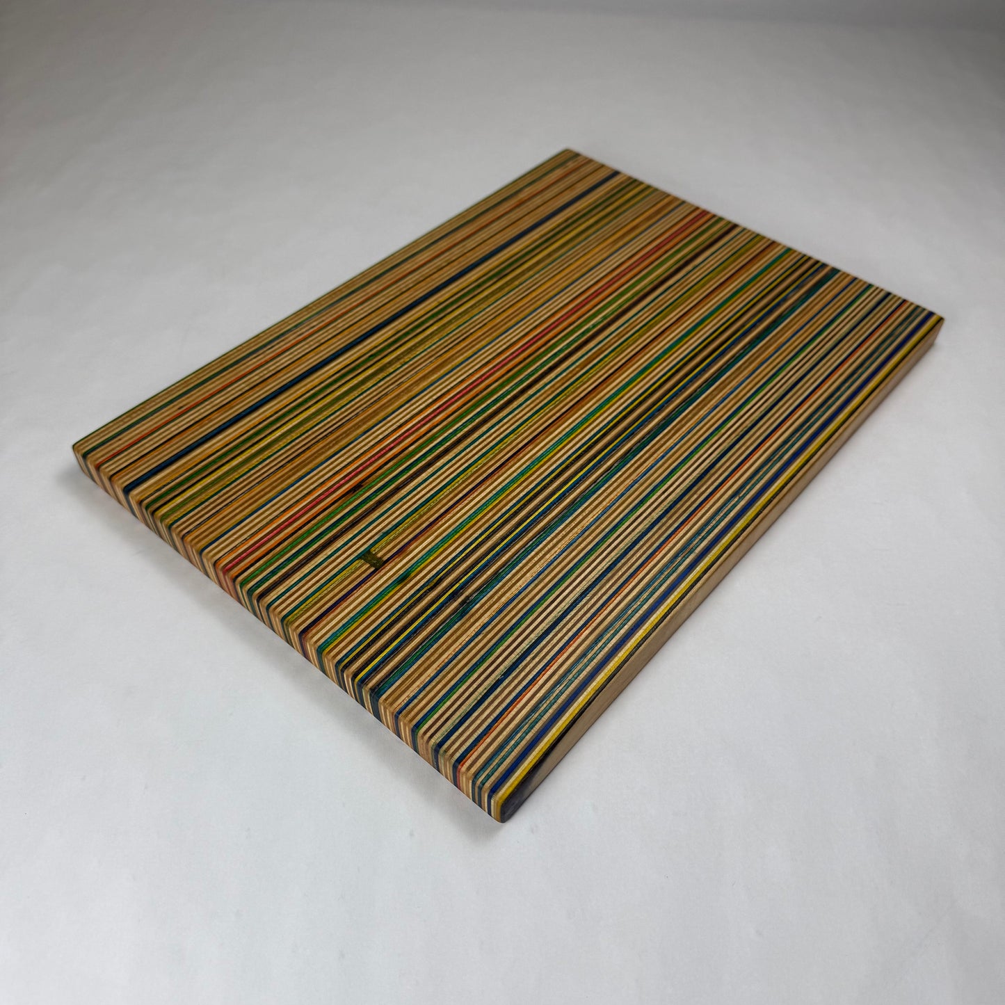 Recycled Skateboard Cutting Board (Medium - 10 x 14)