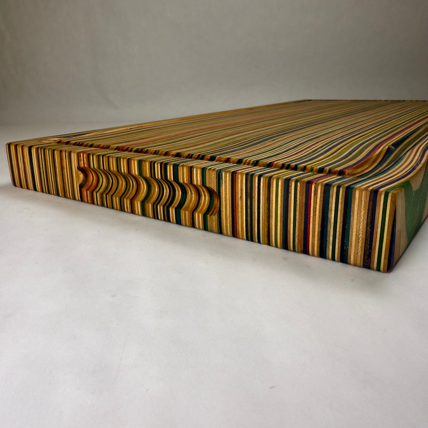 Recycled Skateboard Cutting Board (Large - 12 x 24)