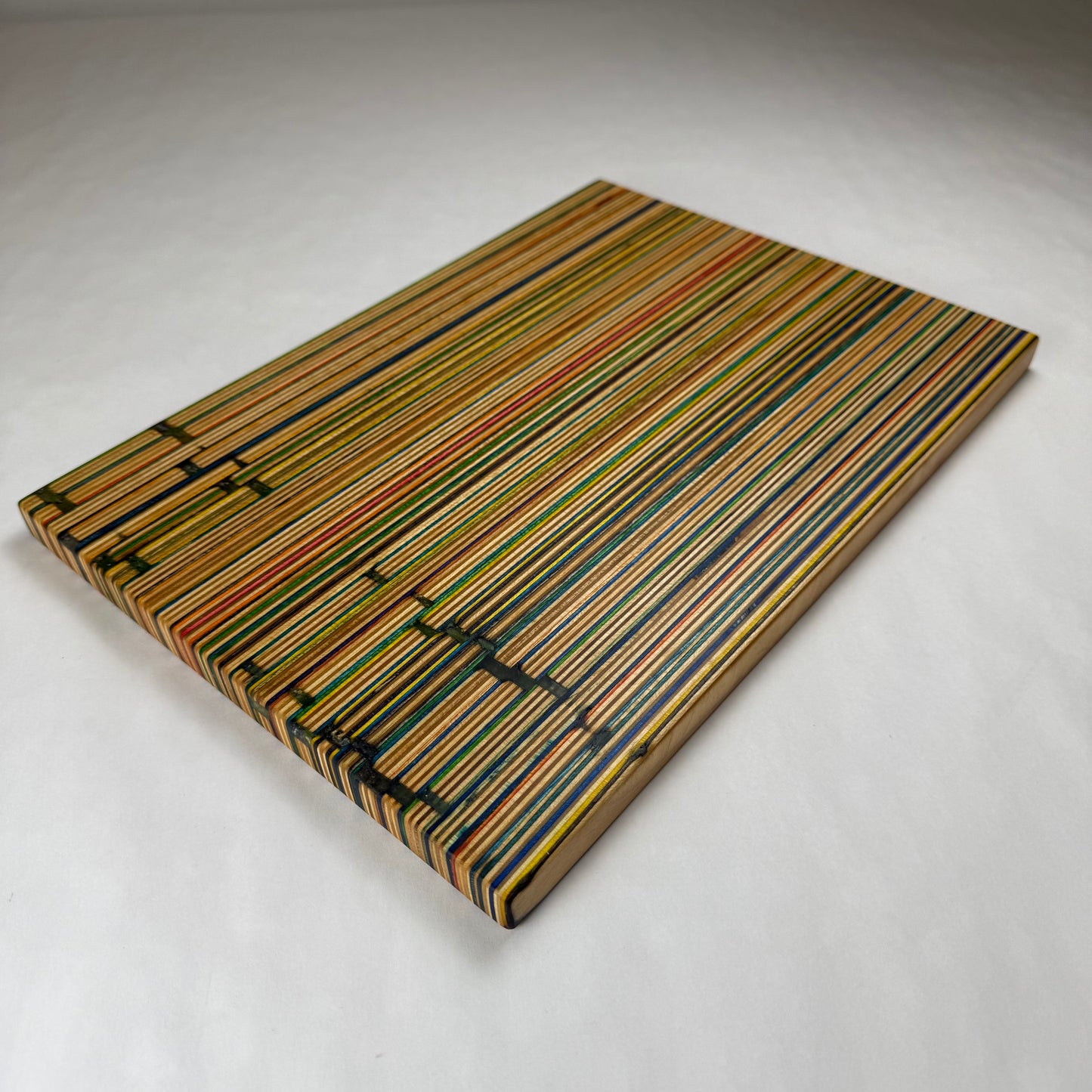 Recycled Skateboard Cutting Board (Medium - 10 x 14)