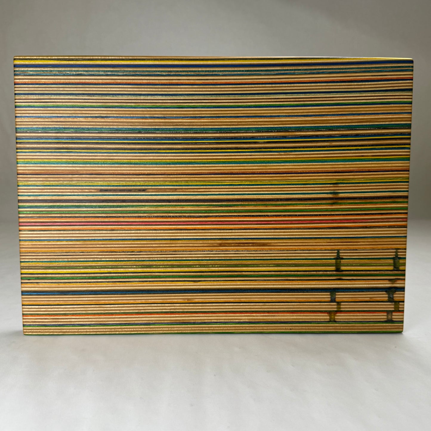 Recycled Skateboard Cutting Board (Medium - 10 x 14)
