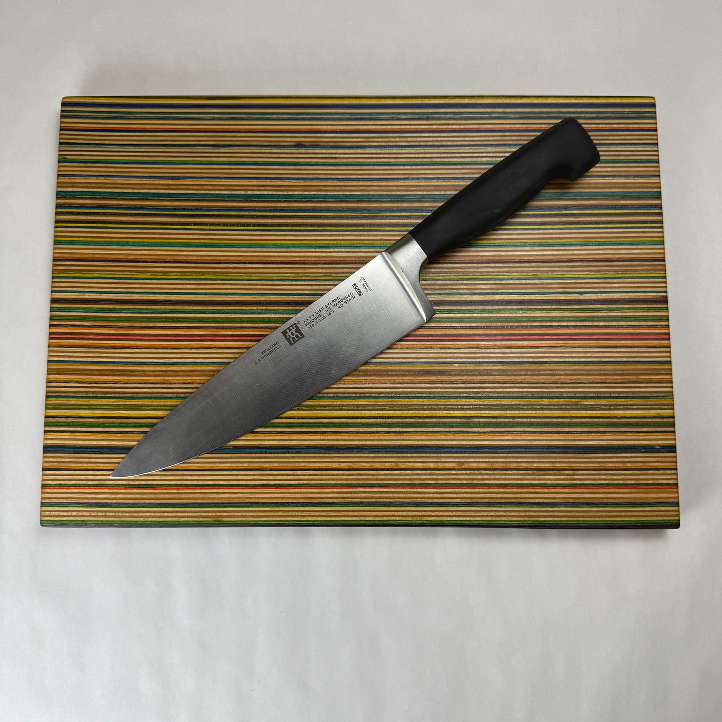 Recycled Skateboard Cutting Board (Medium - 10 x 14)