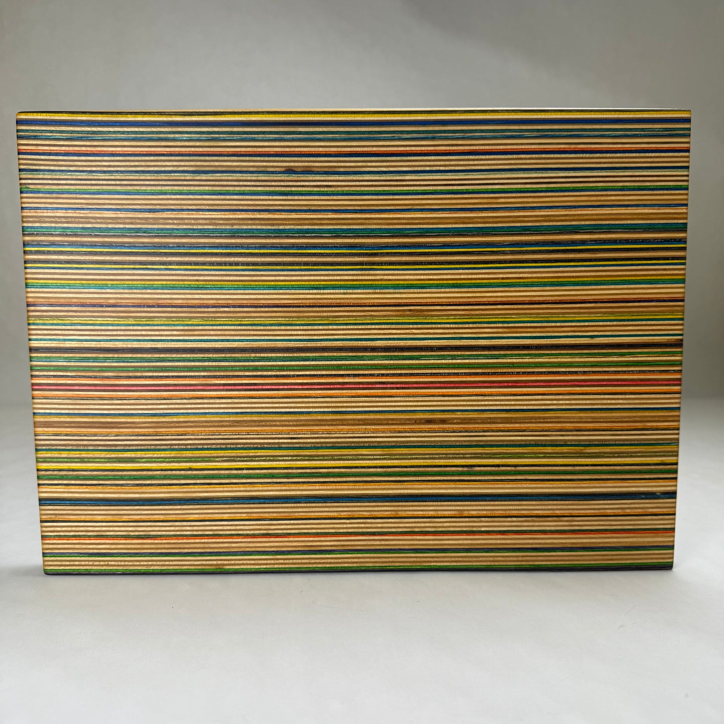 Recycled Skateboard Cutting Board (Medium - 10 x 14)