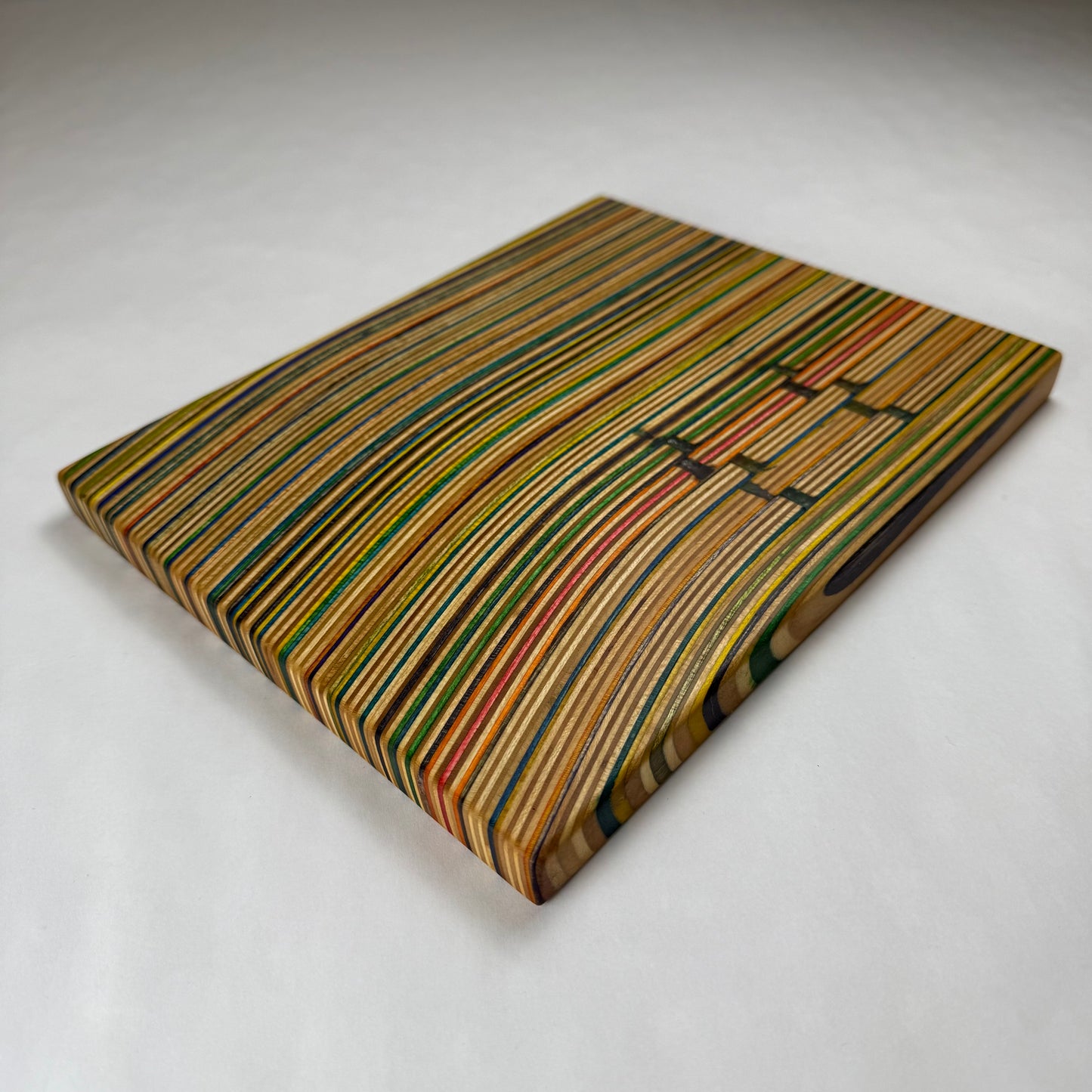 Recycled Skateboard Cutting Board (Small - 8 x 10)