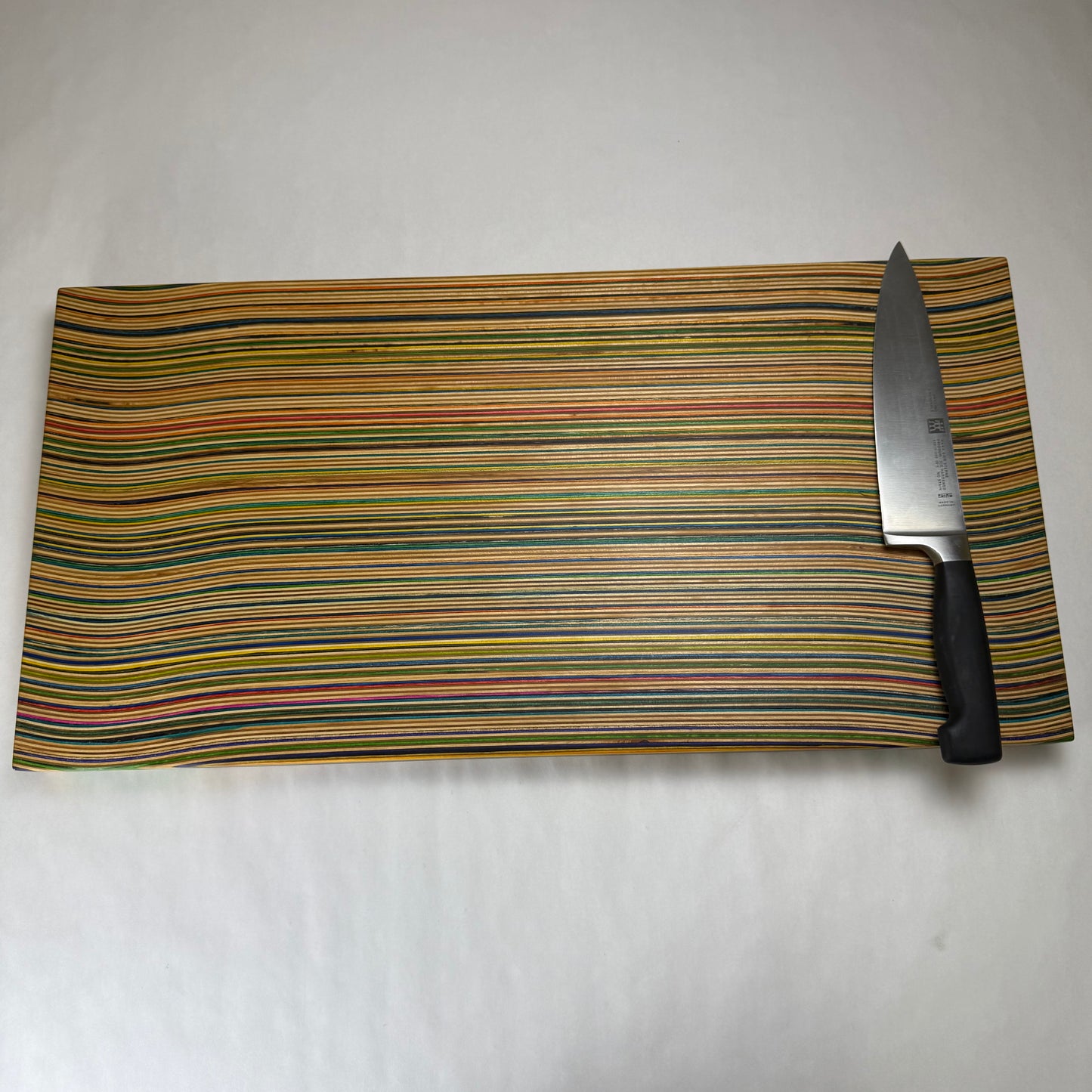 Recycled Skateboard Cutting Board (Large - 12 x 24)
