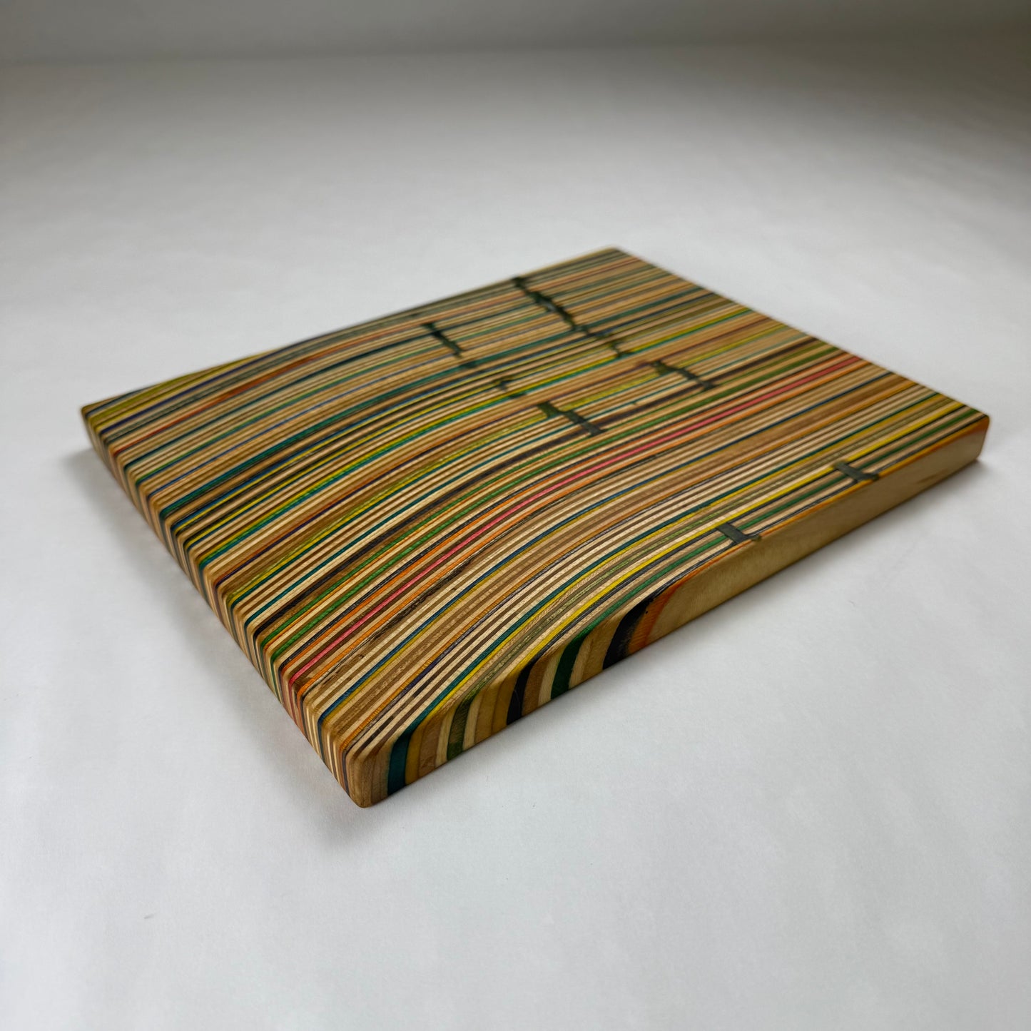 Recycled Skateboard Cutting Board (Small - 8 x 10)