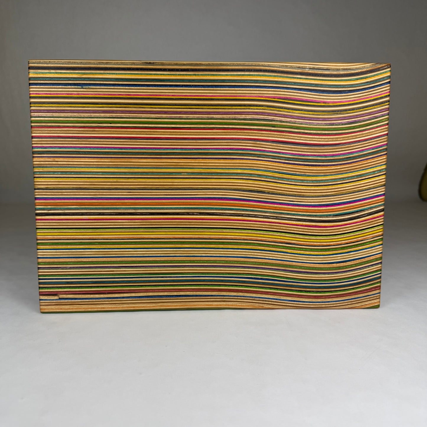 Recycled Skateboard Cutting Board (Medium - 10 x 14)